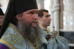 Свердловский губернатор лично проводил священника Евгения Кульберга в Москву