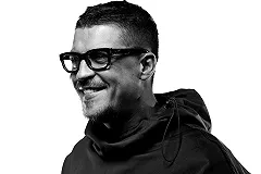 В Екатеринбурге солист группы Therr Maitz поддержал ЛГБТ*-представителей на православном фестивале