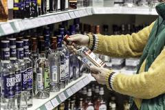 Минимальную цену на водку производители попросили поднять на 25%
