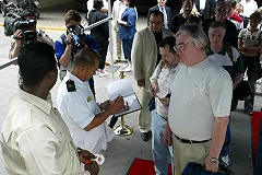 Оформить загранпаспорт в 2017 году станет дешевле