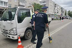 Насмерть сбивший 4-летнюю девочку в Березовском водитель грузовика оказался злостным нарушителем