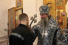 Митрополит Евгений отслужил божественную литургию в екатеринбургской ИК-2