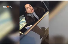 «Он сделал губы уточкой»: Героиня видео объяснила, за что обматерила гаишника
