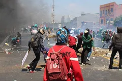 Психологи объяснили, почему подростки ходят на митинги