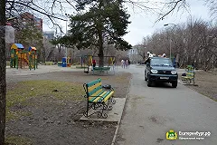 В Екатеринбурге проходит обработка зеленых зон от клещей