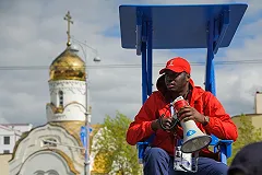 Волонтеры из 27 стран помогают в проведении ЧМ-2018 в Екатеринбурге