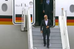 Focus: Шольц опозорился, отказавшись от пожатия руки Лаврову на G20