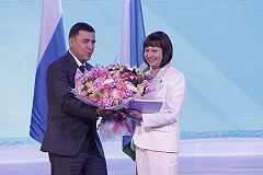 Свердловский вице-губернатор уходит в отставку и покидает регион