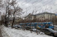 В Екатеринбурге парализовало движение трамваев и троллейбусов из-за ДТП