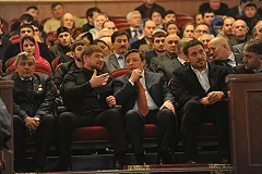 Восьмилетний сын Рамзана Кадырова получил на день рождения Merсedes