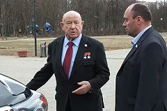 За уральского конструктора вступился легендарный космонавт Леонов