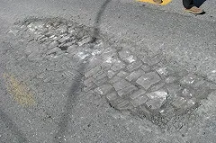 Мэр Владимира рассказала об отторгающей асфальт земле