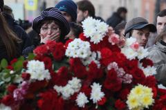 Число жертв теракта в петербургском метро увеличилось до 15