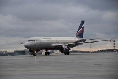 Российский лайнер вернулся в аэропорт после сообщения о бомбе
