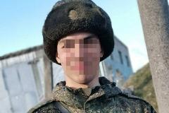 На Урале молодой человек 20 раз выстрелил фейерверком по военному комиссариату