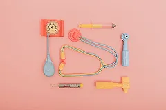 «Новый подход». Жителей свердловских сел обеспечат медпомощью за счет непрофессионалов