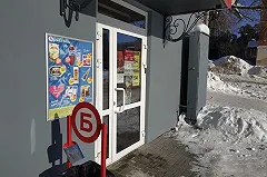 Путин подписал закон, ограничивающий работу алкоточек «у дома»