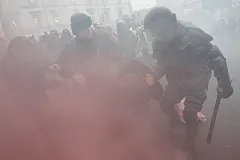 Полицию Златоуста учат подавлять массовые беспорядки из-за невыплаты зарплаты