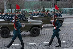 Парад Победы и Голосование по Конституции могут провести в один день