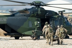 Эксперт: НАТО достраивает барьер между РФ и Европой