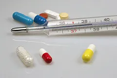 На Урал прилетели дети, заразившиеся вирусом в Турции. Их забрали на «скорой»