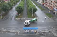 В свердловском городе «Нива» на полном ходу влетела в микроавтобус