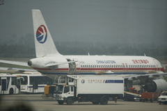 Китаец целый год пил и ел по авиабилету бизнес-класса