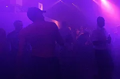 От омской полиции требуют не допустить открытия гей-клуба