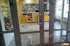 Салон «Евросети» на Уралмаше грабят уже в третий раз за полмесяца