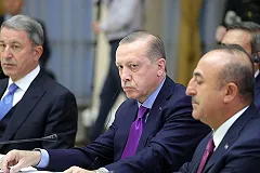 Путин чуть не уронил Эрдогана на глазах у журналистов