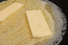 Несуществующее предприятие Екатеринбурга тоннами поставляло масло и сыр