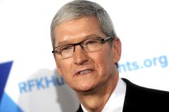 Apple отказала ФБР в просьбе взломать iPhone