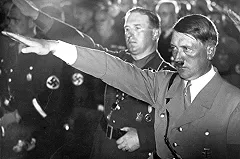 CNN уволил комментатора за нацистское приветствие в Twitter