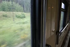 Пассажиров, отставших на стоянке от поезда, привлекли к ответственности