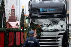 Новогодние гуляния в Москве для защиты будут отгораживать грузовиками
