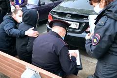 Полиция оштрафовала и разогнала нарушителей самоизоляции в районе Вознесенской горки