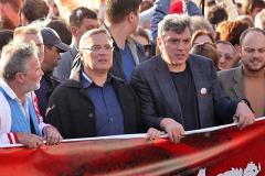 Оппозиция договорилась о траурном марше в центре Москвы
