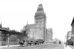 Выпускник Оксфорда требует у вуза миллион за «ужасно плохое» образование