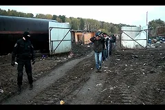 «ФМС» и ОМОН навестили мигрантов, работающих на свалке под Верхней Пышмой