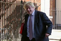 Глава МИД Британии ушел в отставку из-за кризиса в правительстве Мэй