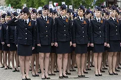 Три высокопоставленных офицера полиции изнасиловали женщину-дознавателя