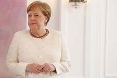 Меркель снова охватила неконтролируемая дрожь на официальной встрече