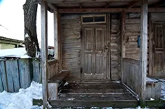 На Урале малыш замерз на улице, когда пошел искать маму