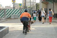 Жен и детей мигрантов лишат российских медицинских полисов