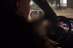 «Вопиющее действие»: в свердловском ГИБДД — о бьюти-блогере, посадившем за руль полугодовалого сына