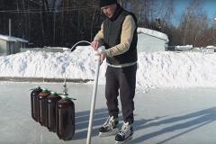 В Свердловской области мужчина открыл алко-каток полностью залитый пивом