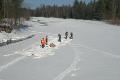 В области для предотвращения заторов начаты работы по подрывам и бурению льда