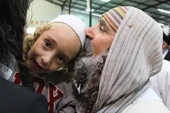 Путин пригласил в Россию бегущих из Европы евреев