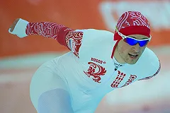 Коньки. Денис Юсков снова стал чемпионом мира