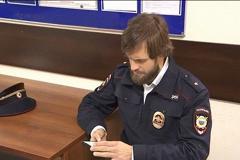 В Москве задержали участника группы Pussy Riot, который был переодет в форму полицейского